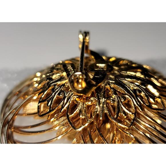 Vintage Florenza Floral Gold-Tone Brooch - Picture 5 of 11